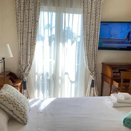 Duplex Vistas Al Mar, Piscina, Jacuzzi Y Playa. * Estepona